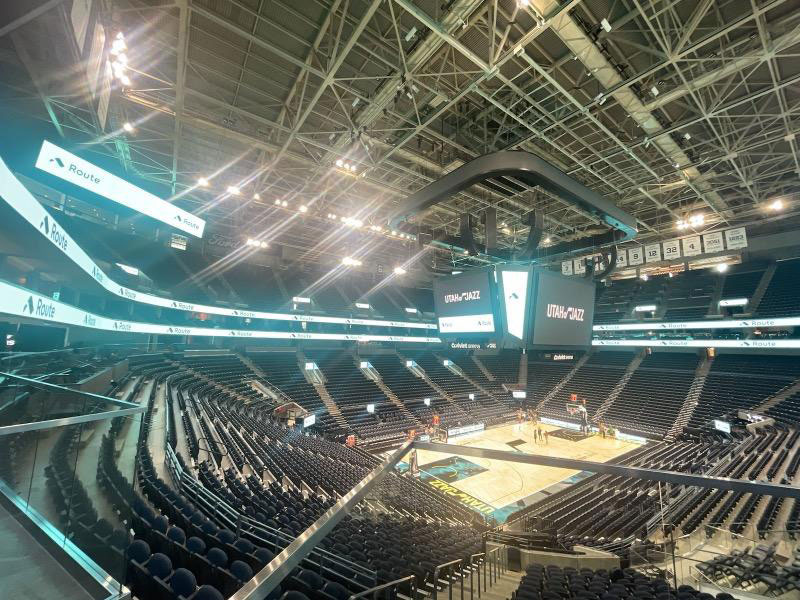 猶他爵士隊主場館計分屏、看臺屏、圍欄屏全景圖2